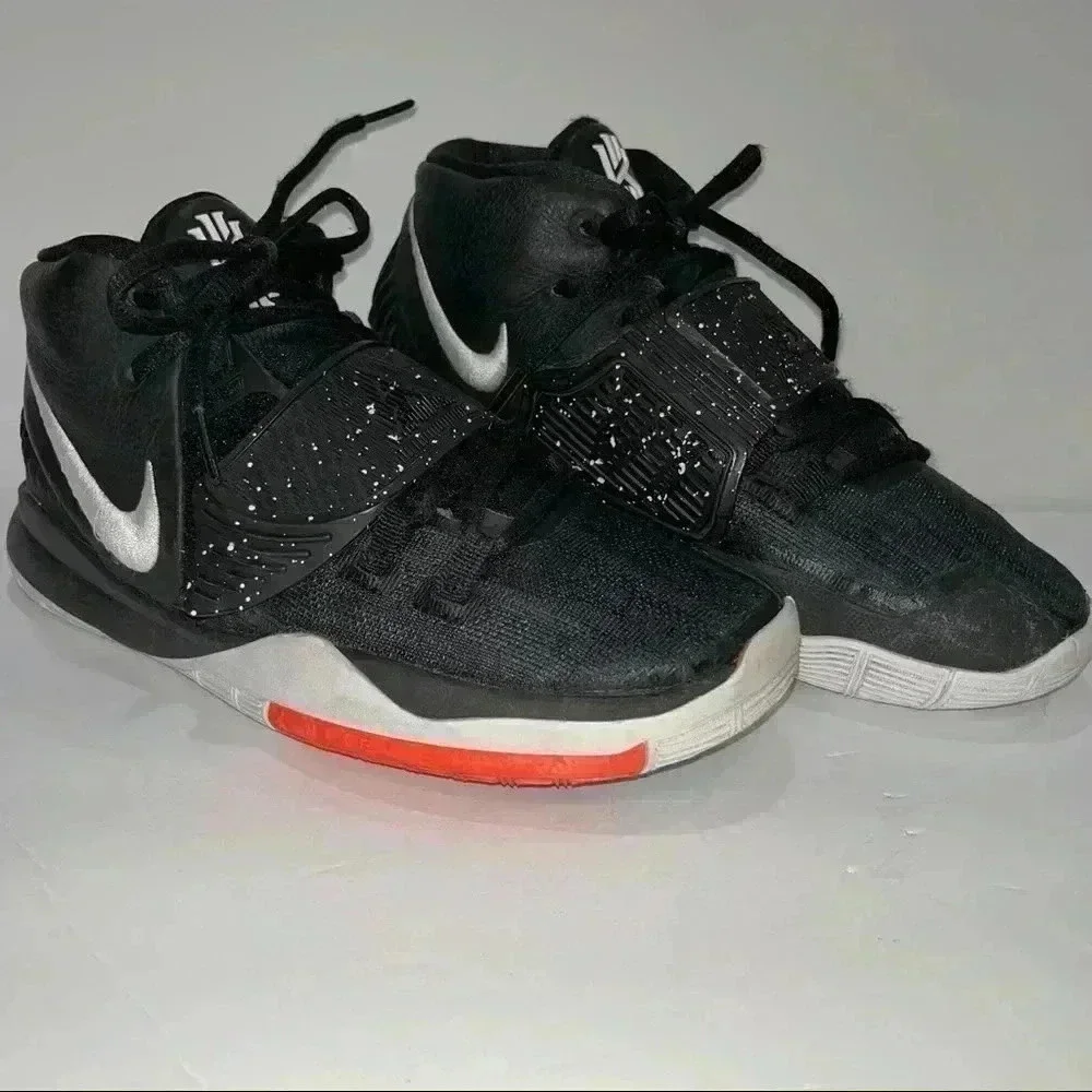 Kyrie Irving Nike 5.5Y Basketball Shoes